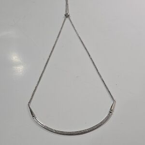 NWOT Kendra Scott Bolo Silver Necklace With Crystals
